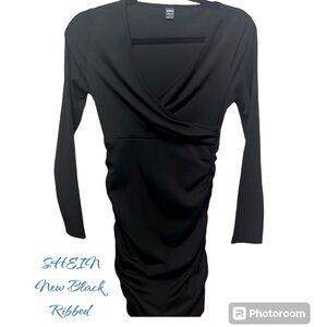 Nwot SHEIN size small black rouched on sides v neck long sleeve dress ribbed